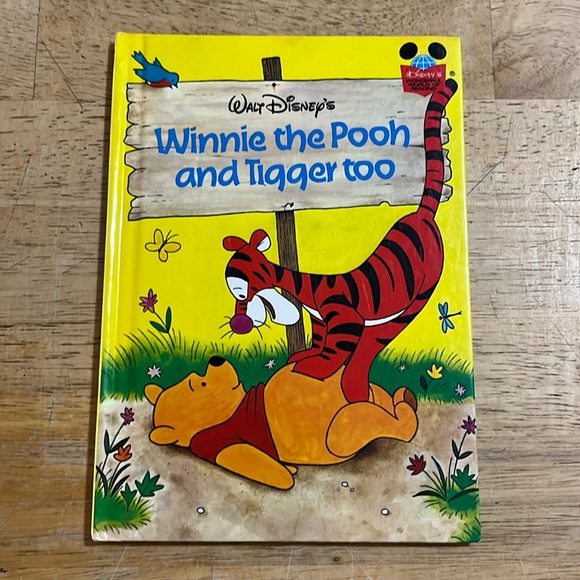 Winnie the Pooh and Tigger Too Disney's Wonderful World of Reading - Picture 1 of 1